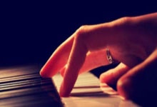 [德甲]普沙茨左路传中 吉戈维奇头球扳回一城.